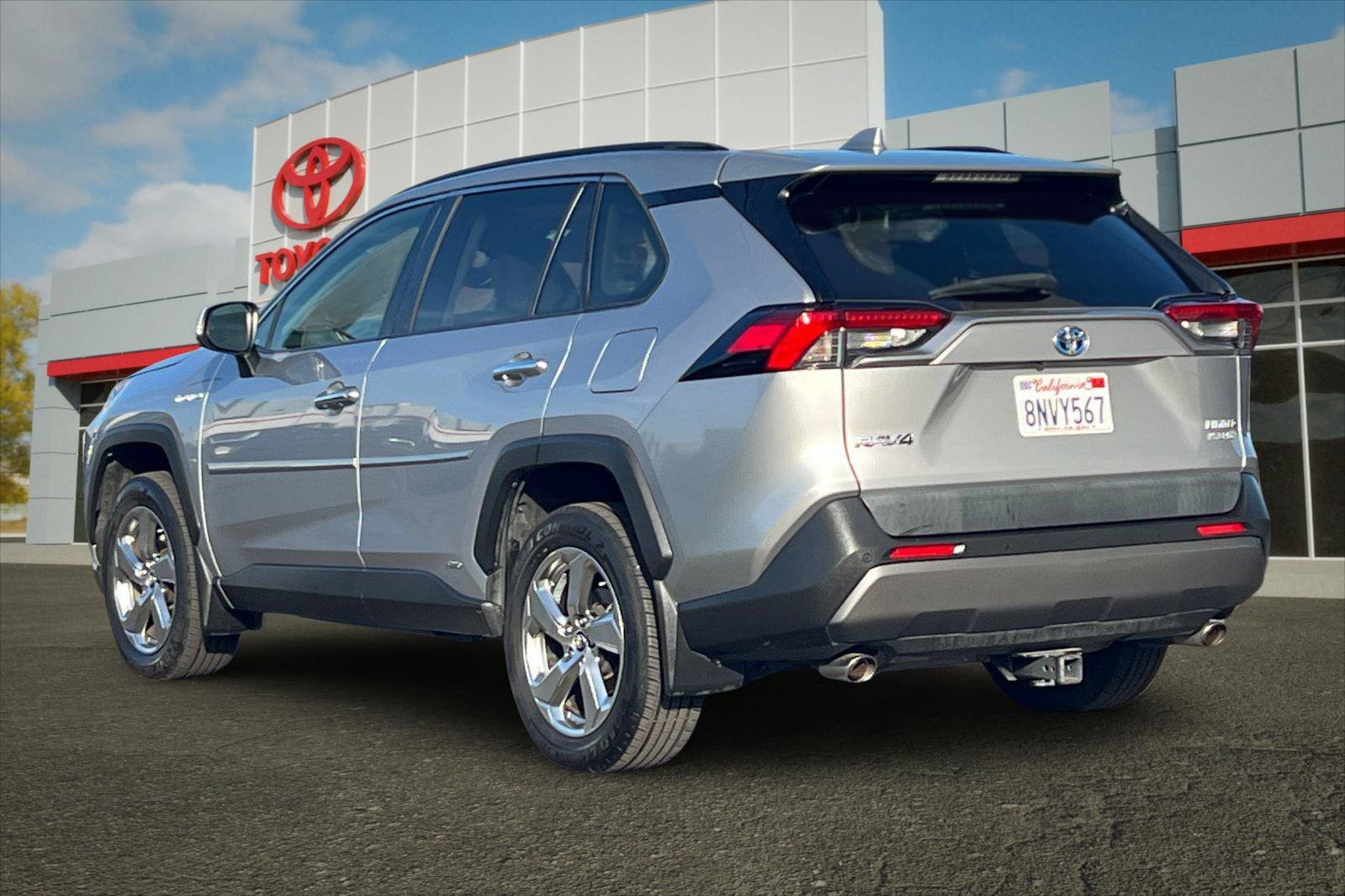 Certified 2019 Toyota RAV4 Limited w/ Carpet Mat Package AWD/4WD image 5