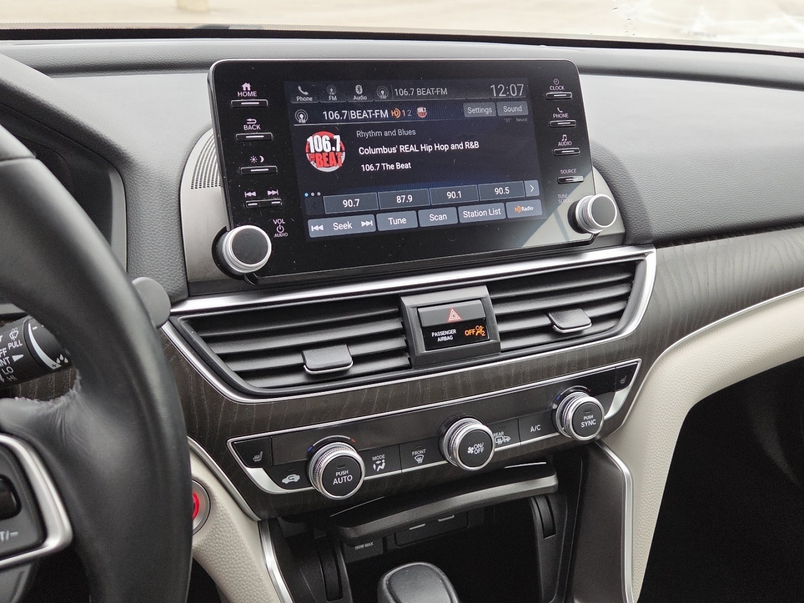 Used 2022 Honda Accord EX-L image 28