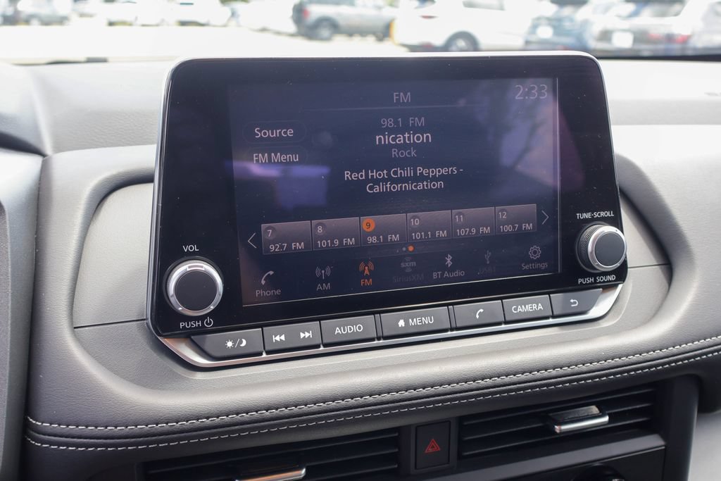 Certified 2026 Nissan Rogue SV FWD image 3
