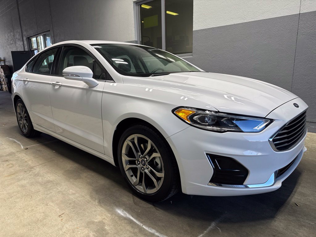 Used 2020 Ford Fusion SEL FWD image 6