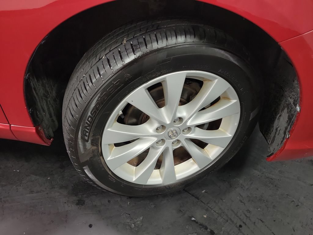 Used 2015 Toyota Venza LE AWD/4WD image 10