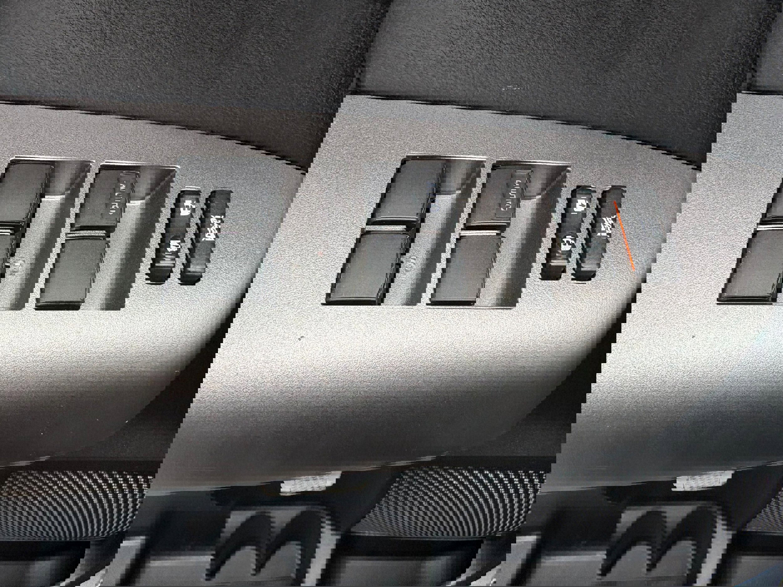 Used 2010 Toyota Tundra 4x4 Double Cab image 40