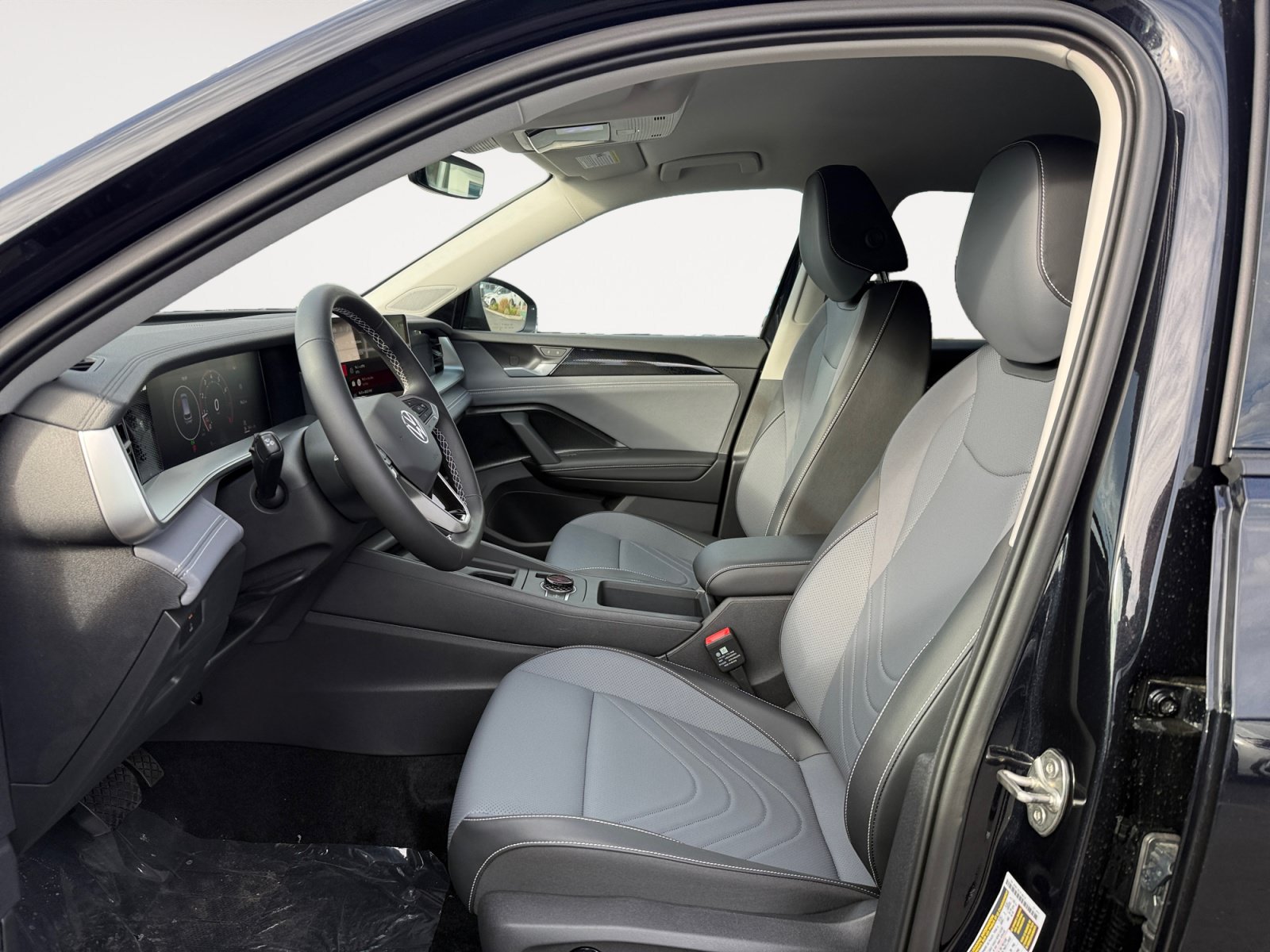 New 2026 Volkswagen Tiguan SE AWD/4WD image 10