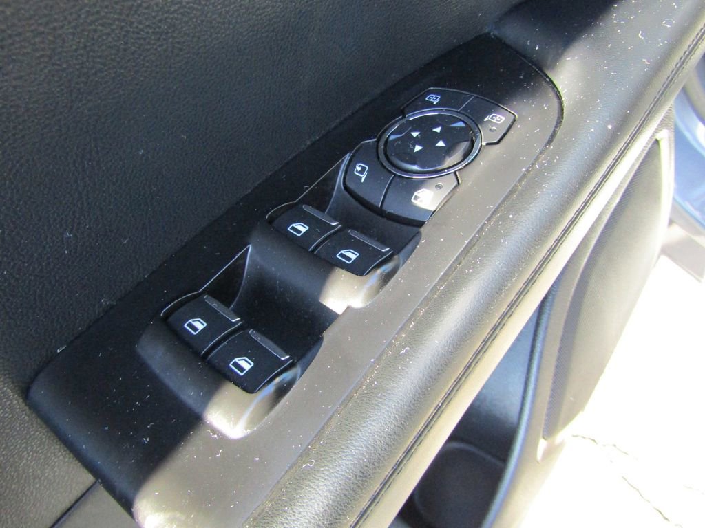 Used 2021 Lincoln Nautilus Reserve w/ Equipment Group 201A image 14