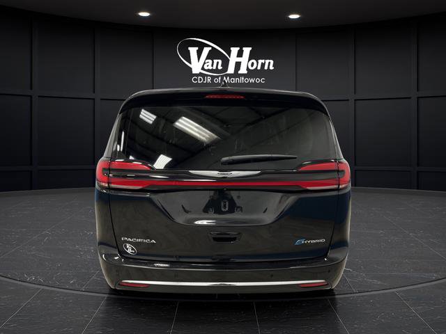 Used 2023 Chrysler Pacifica Limited image 14
