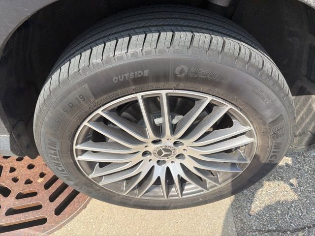 Used 2024 Mercedes-Benz GLC 300 4MATIC image 7