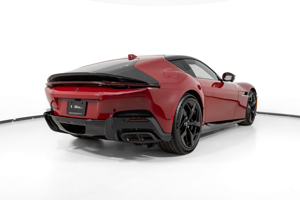 Used 2025 Ferrari 12Cilindri RWD image 8