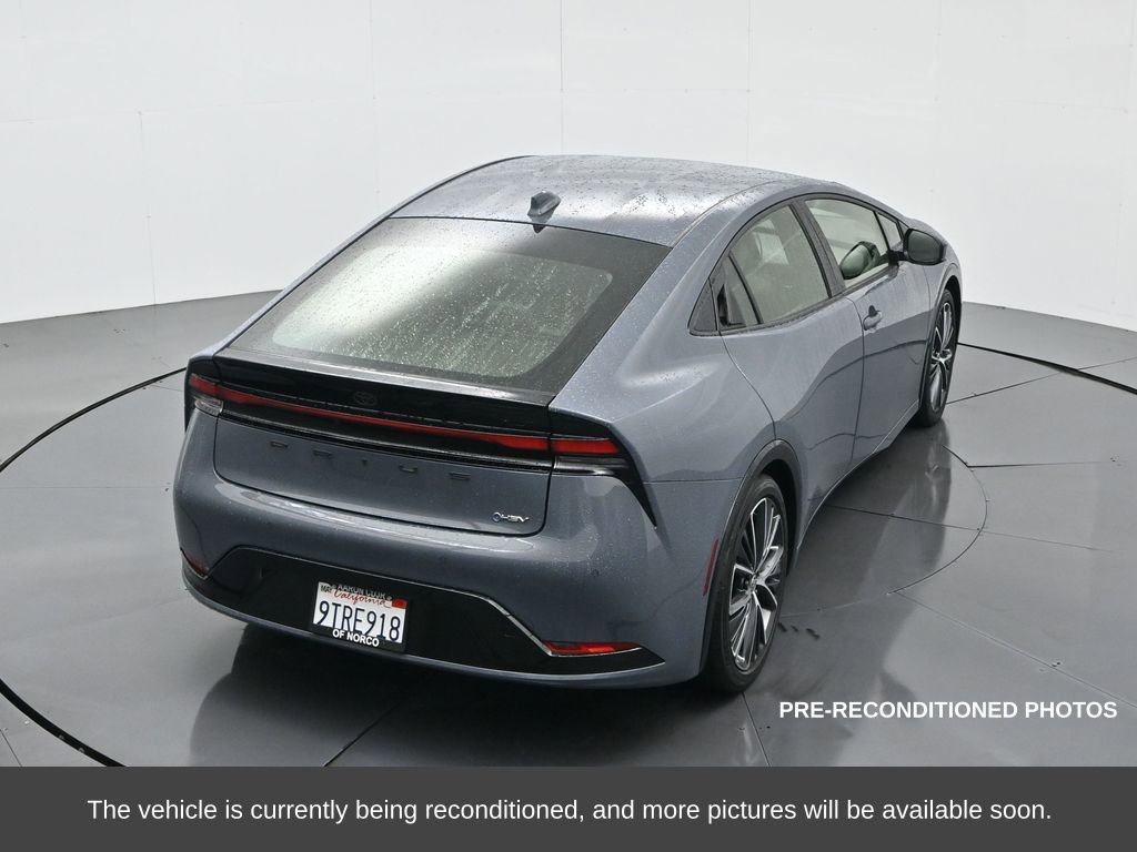 Used 2025 Toyota Prius XLE image 37