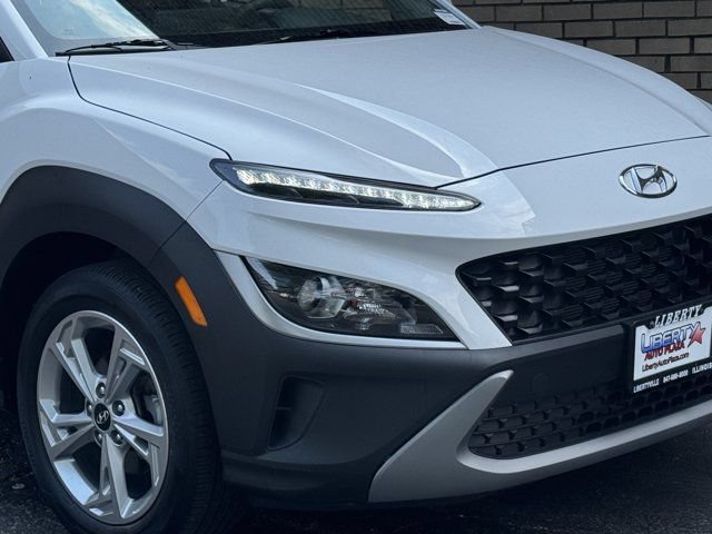 Used 2023 Hyundai Kona SEL FWD image 3