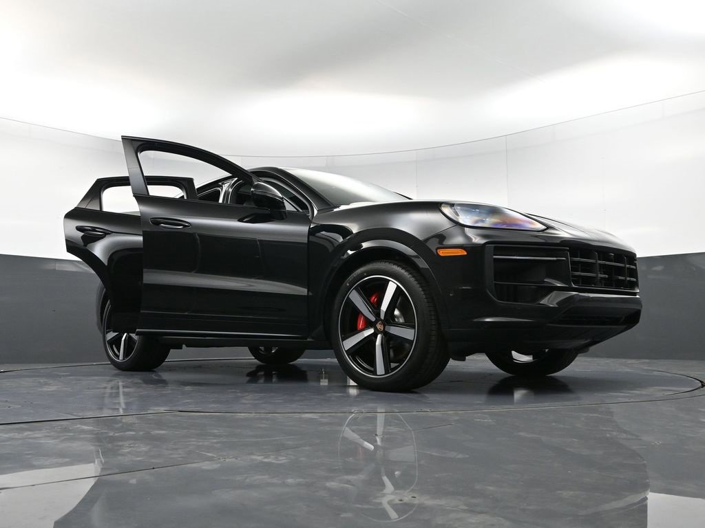 New 2026 Porsche Cayenne S image 39