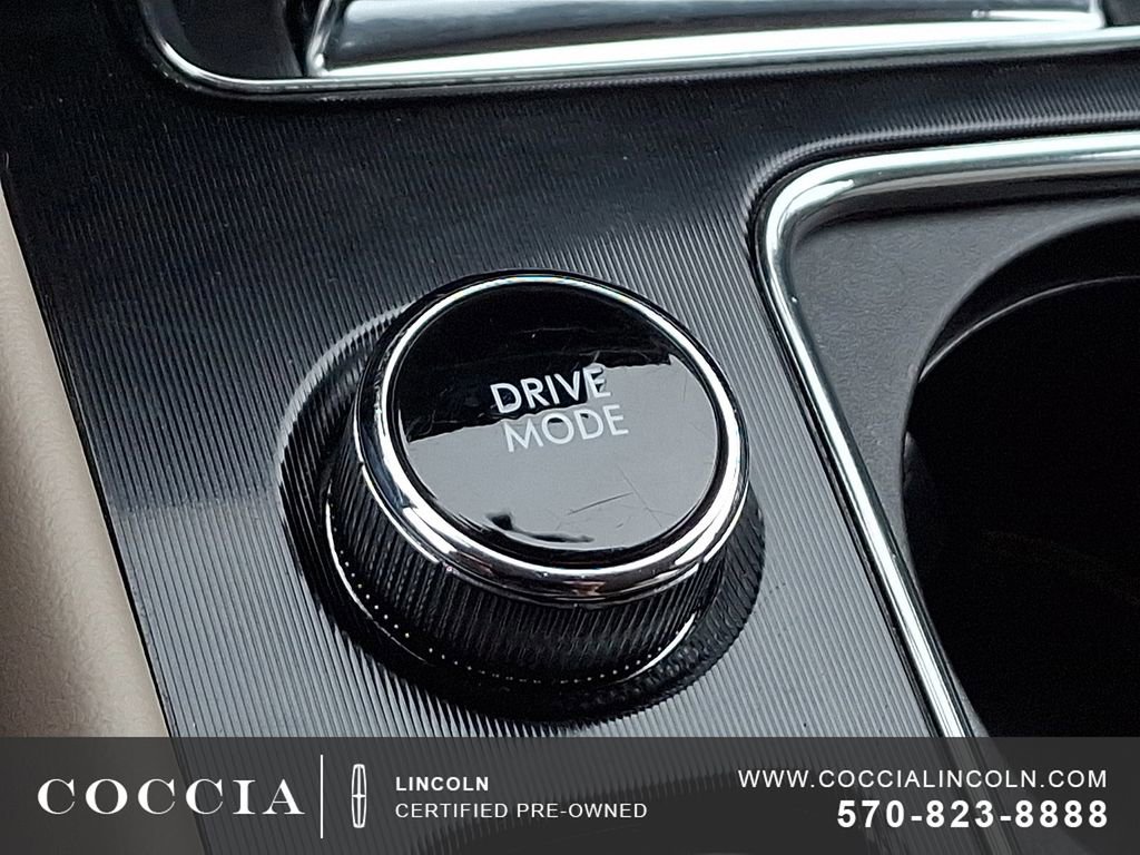 Certified 2021 Lincoln Corsair AWD w/ Equipment Group 101A image 26