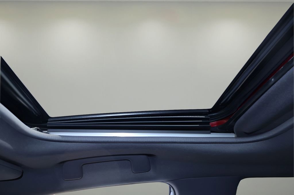 Certified 2019 Toyota Avalon XSE image 22