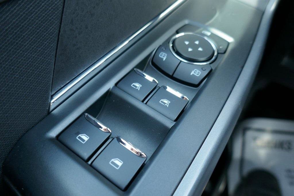 New 2025 Ford F150 XLT w/ Equipment Group 301A Standard image 17