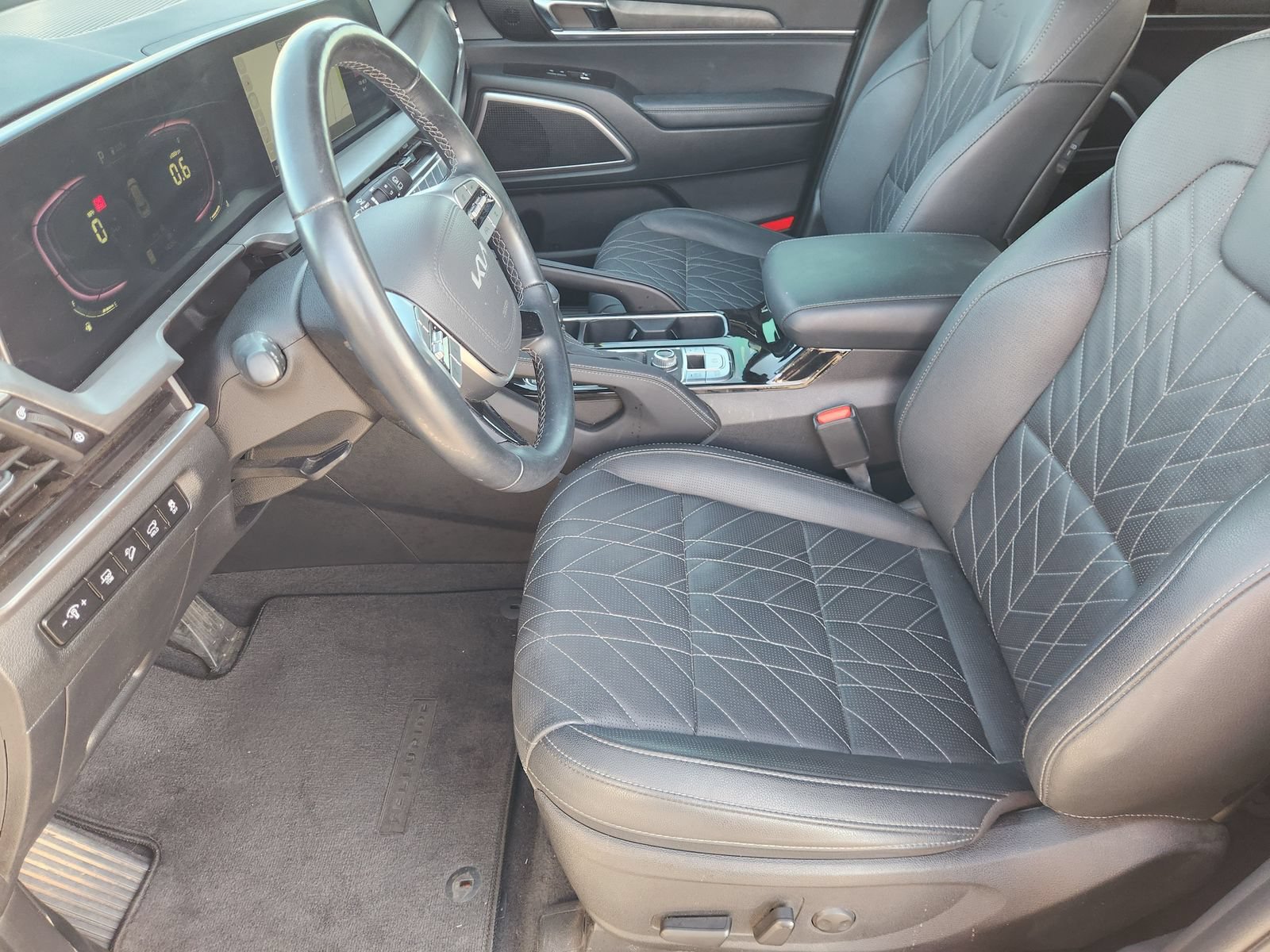 Used 2025 Kia Telluride EX X-Line AWD/4WD image 16