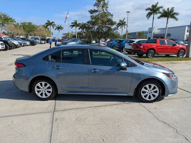 Used 2026 Toyota Corolla LE image 6