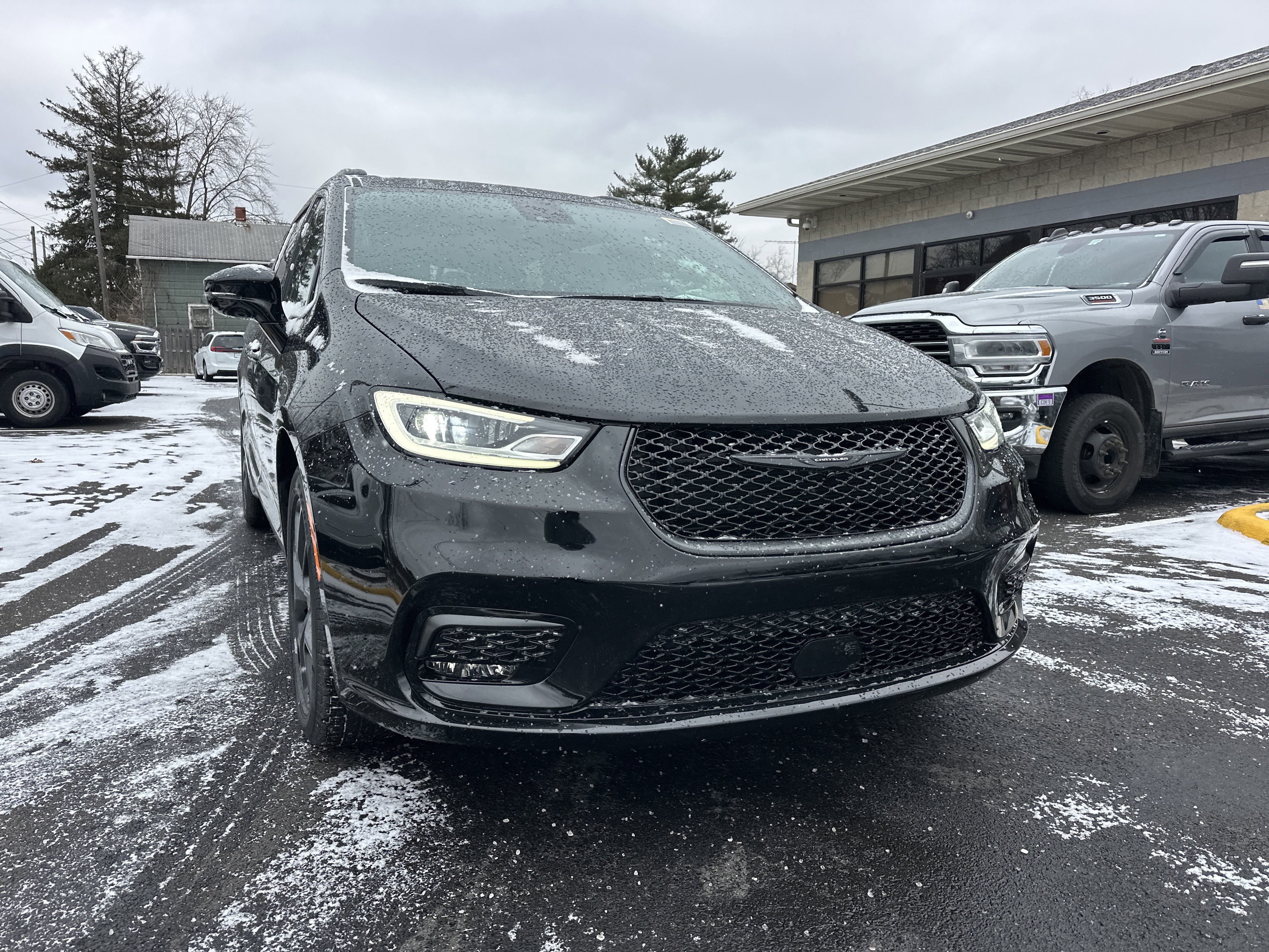 New 2026 Chrysler Pacifica Select image 18