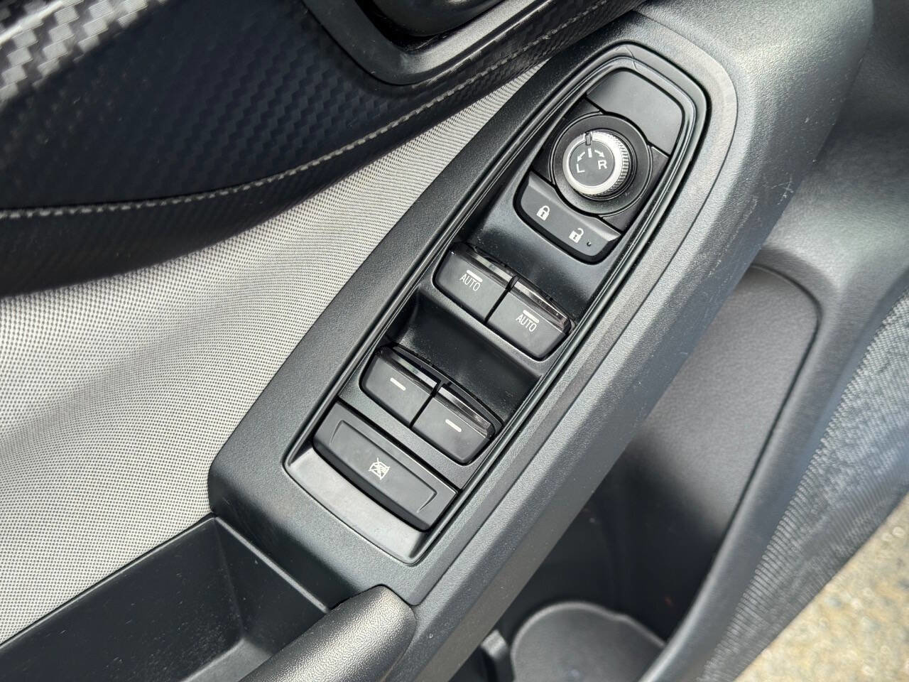 Used 2020 Subaru Crosstrek 2.0i Premium w/ Moonroof Package 1 AWD/4WD image 31