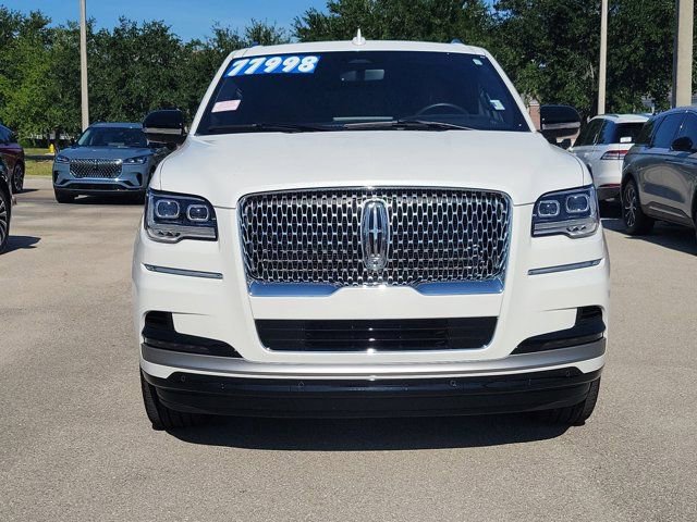 Certified 2024 Lincoln Navigator Reserve AWD/4WD image 2