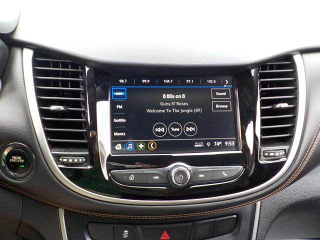 Used 2019 Chevrolet Trax LT w/ LT Convenience Package image 18