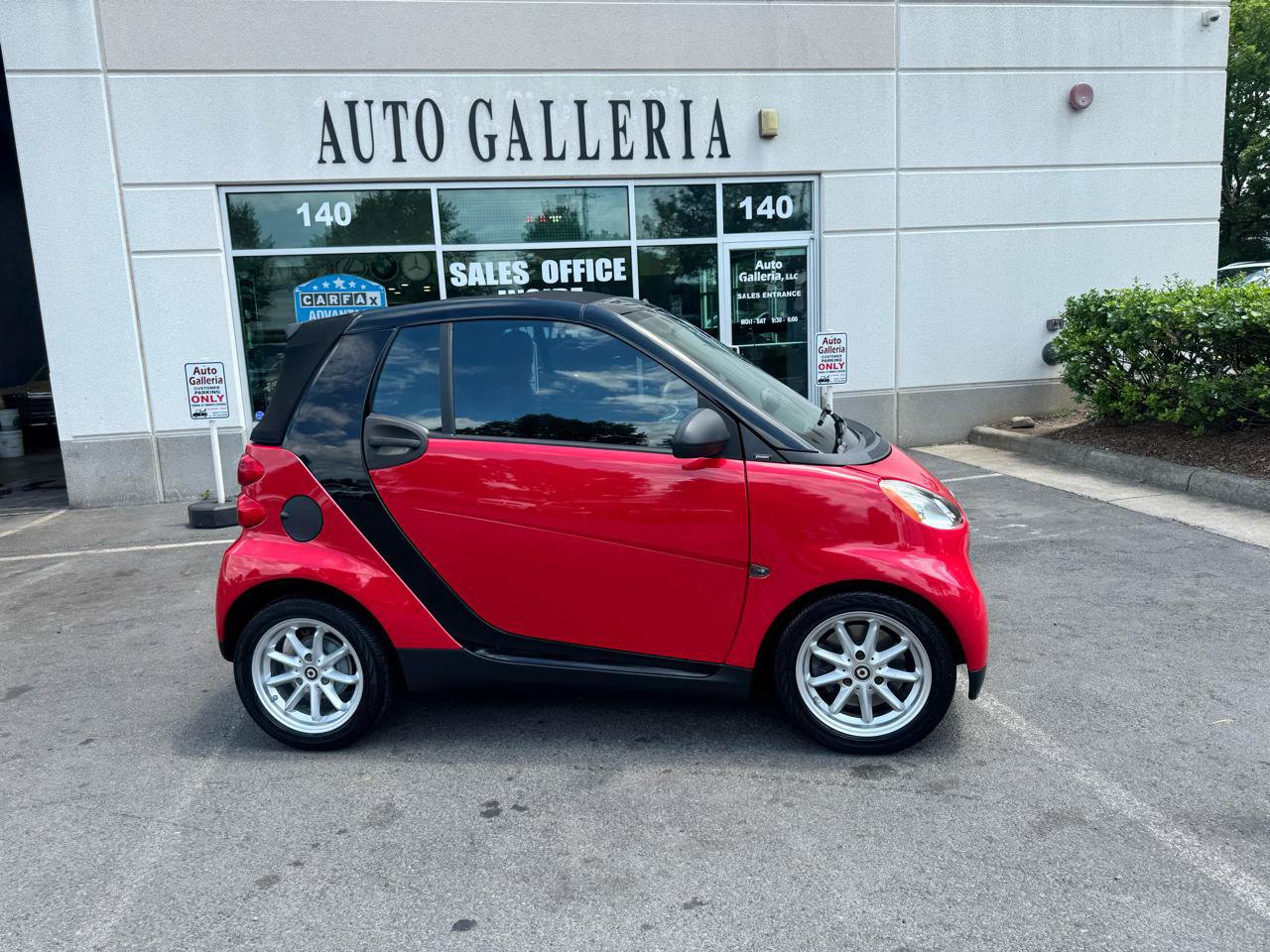 Used 2009 smart fortwo passion RWD image 2