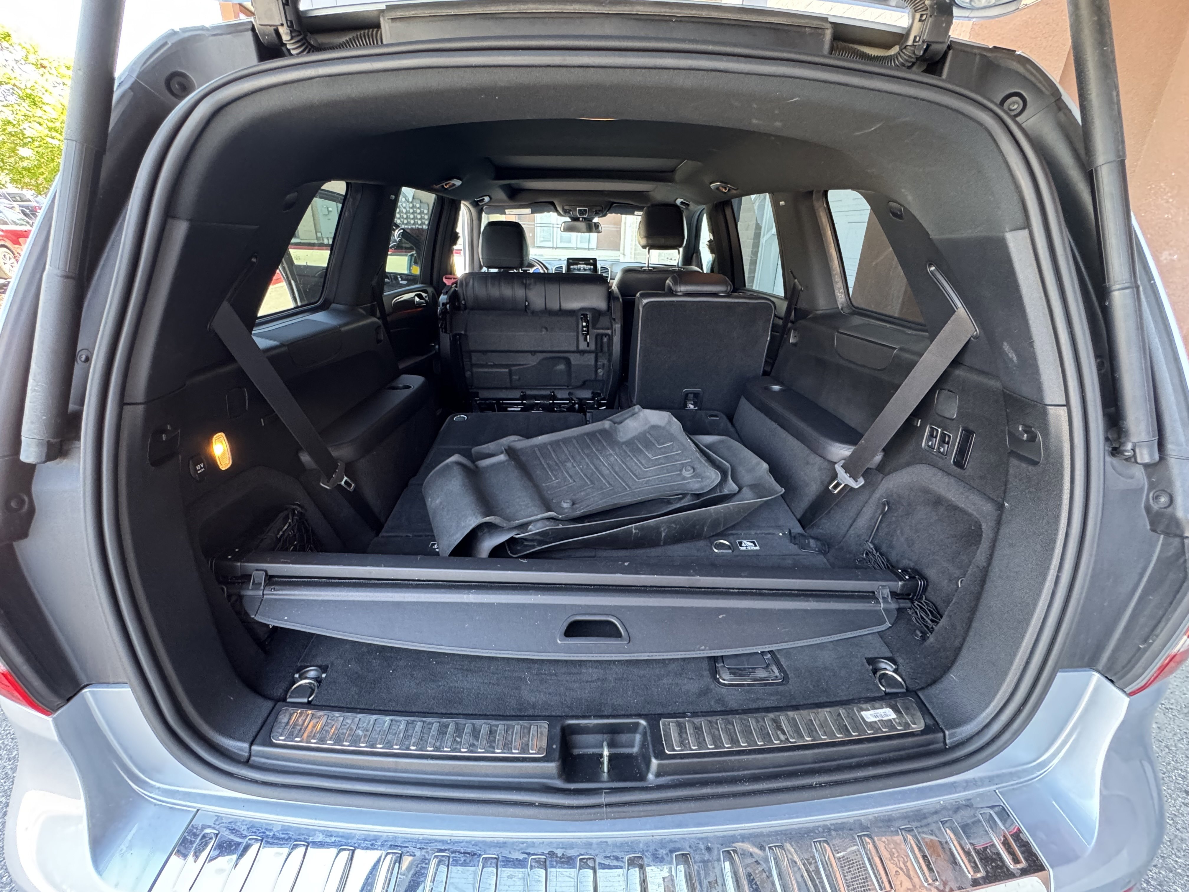 Used 2017 Mercedes-Benz GLS 450 4MATIC image 34