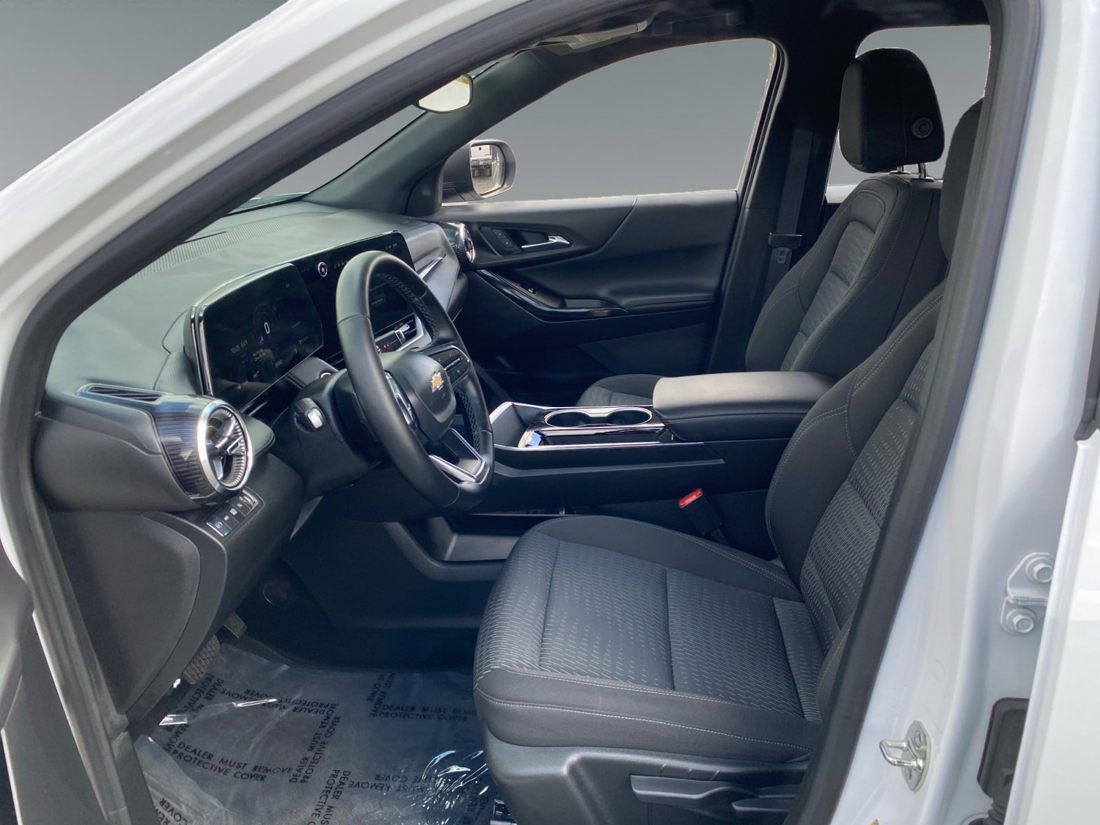 Used 2025 Chevrolet Equinox LT AWD/4WD image 9