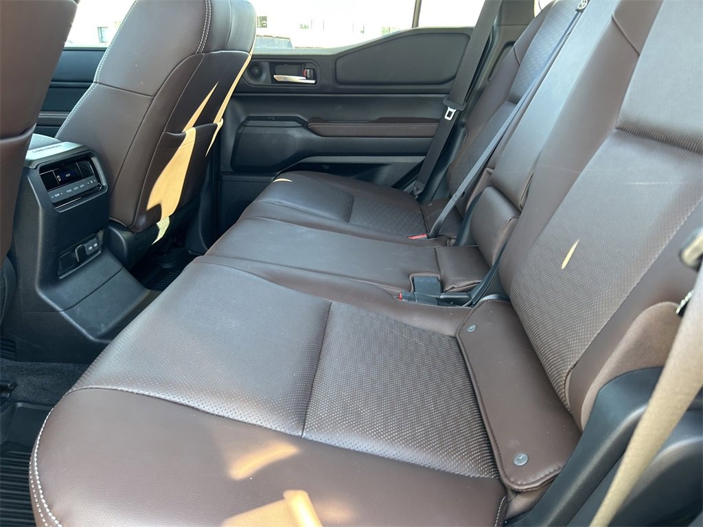 Used 2025 Toyota Land Cruiser image 18