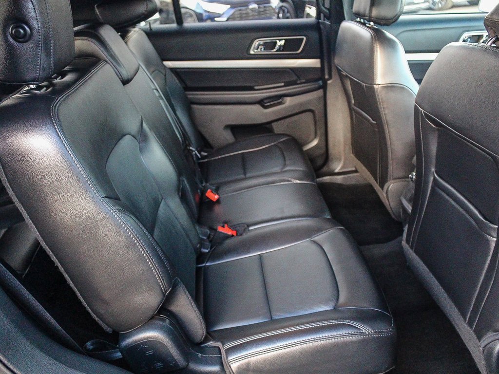 Used 2017 Ford Explorer XLT w/ Equipment Group 202A image 19