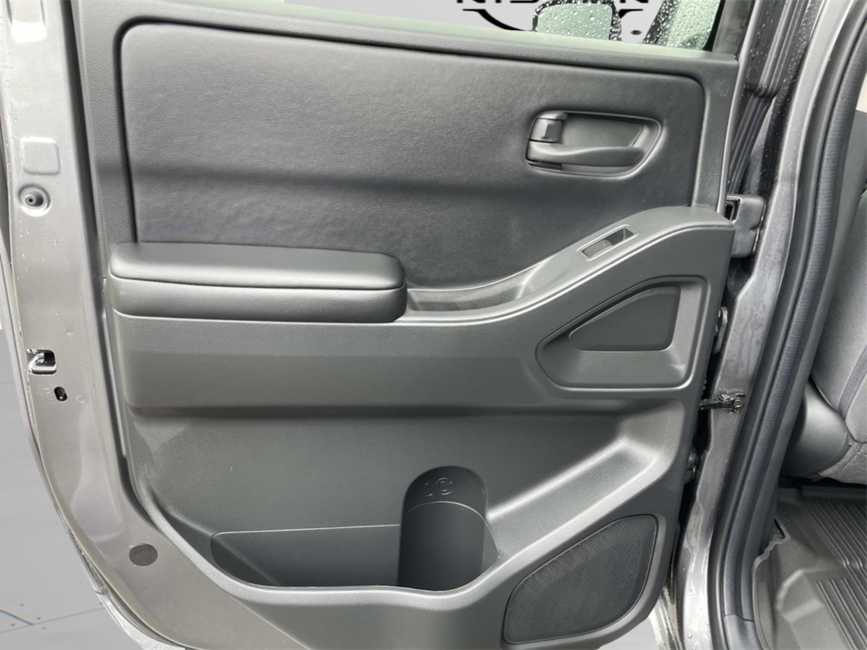 New 2026 Nissan Frontier S image 10