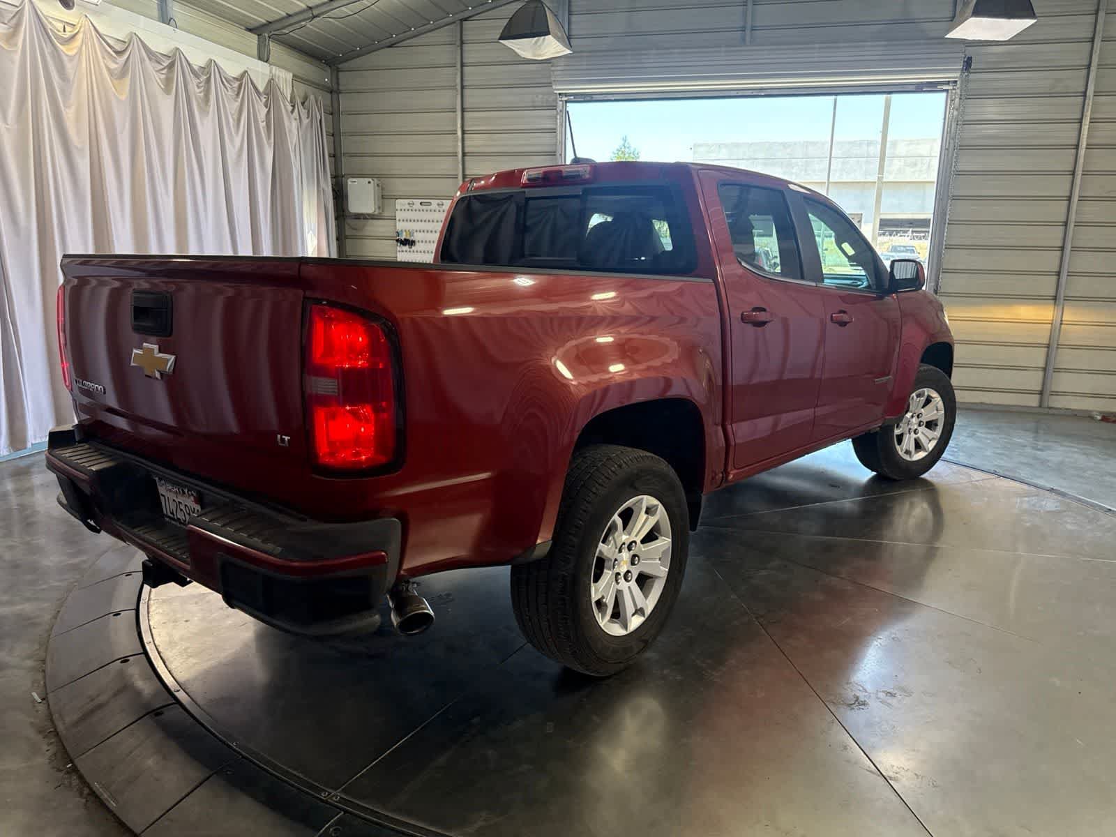 Used 2016 Chevrolet Colorado LT w/ LT Convenience Package RWD image 4