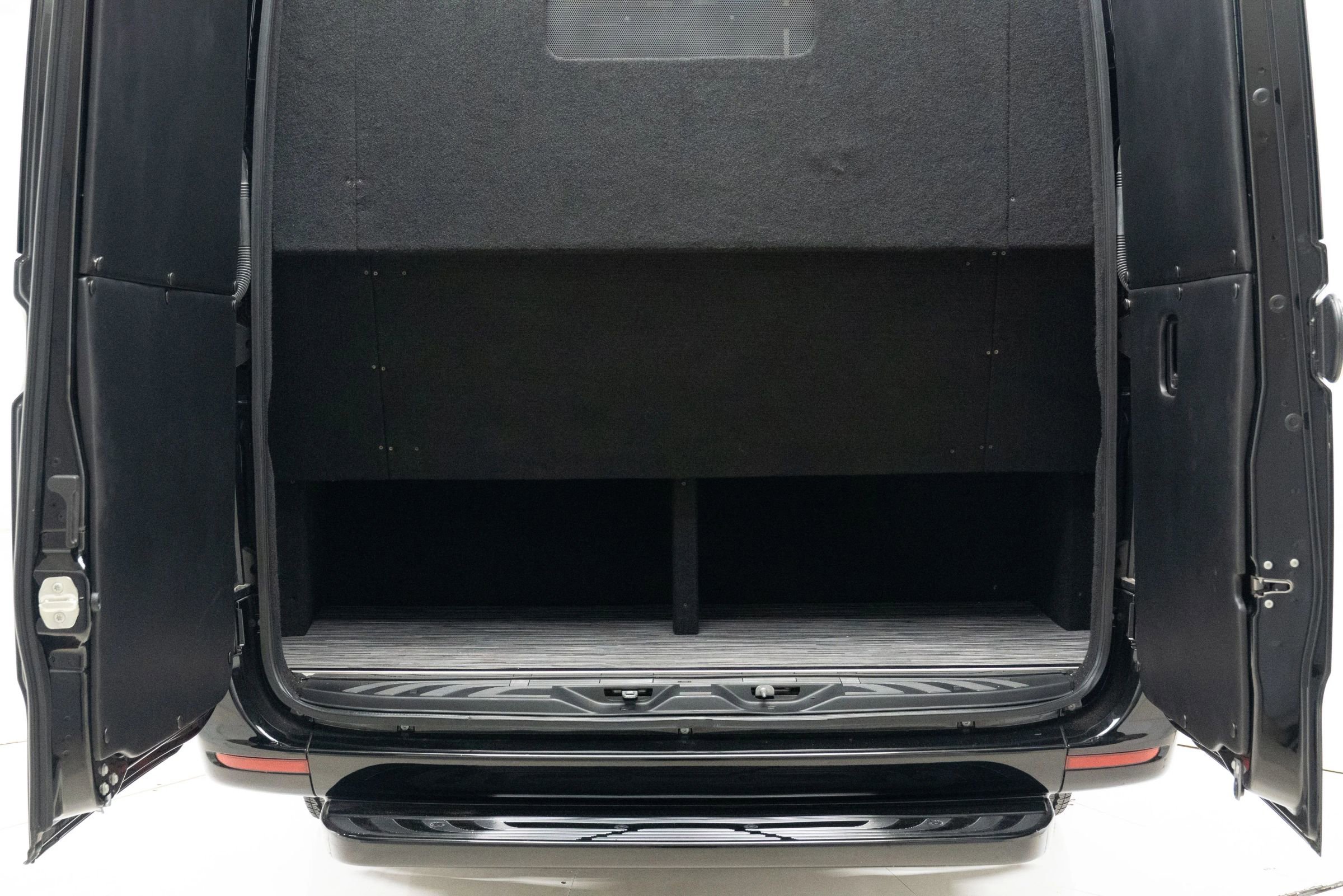 Used 2023 Mercedes-Benz Sprinter 3500 image 97