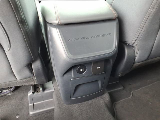 Certified 2025 Ford Explorer Active image 11
