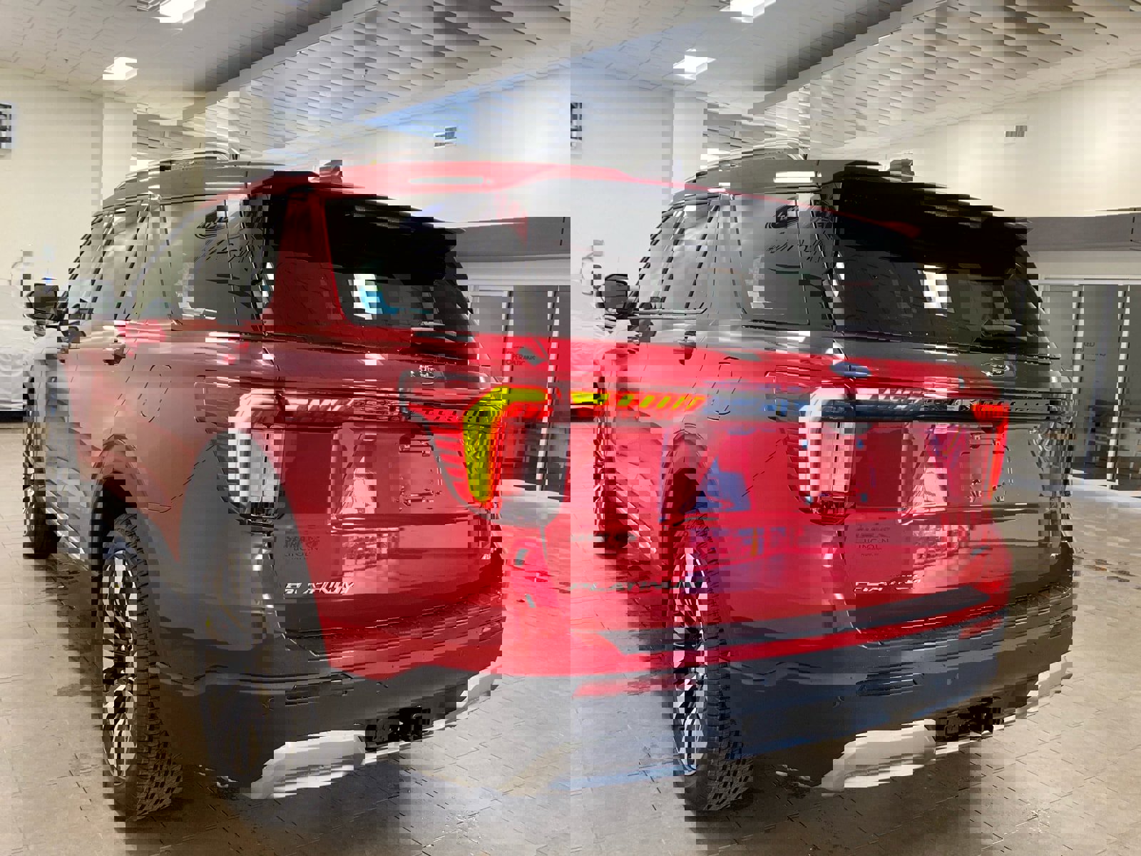 New 2026 Ford Explorer Platinum w/ LUX Leather Package image 5