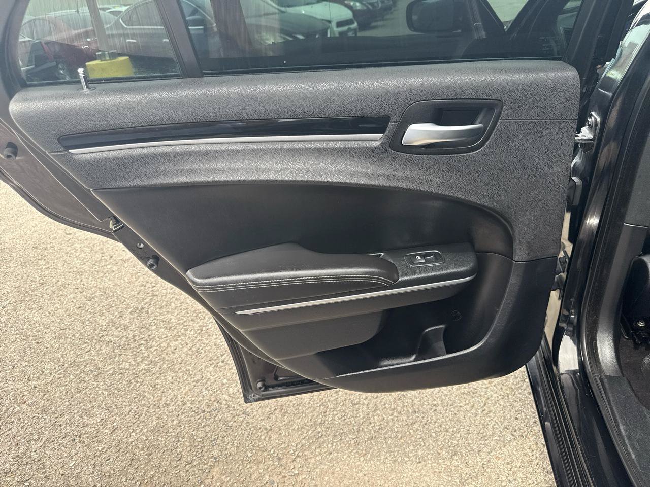 Used 2018 Chrysler 300 S RWD image 14