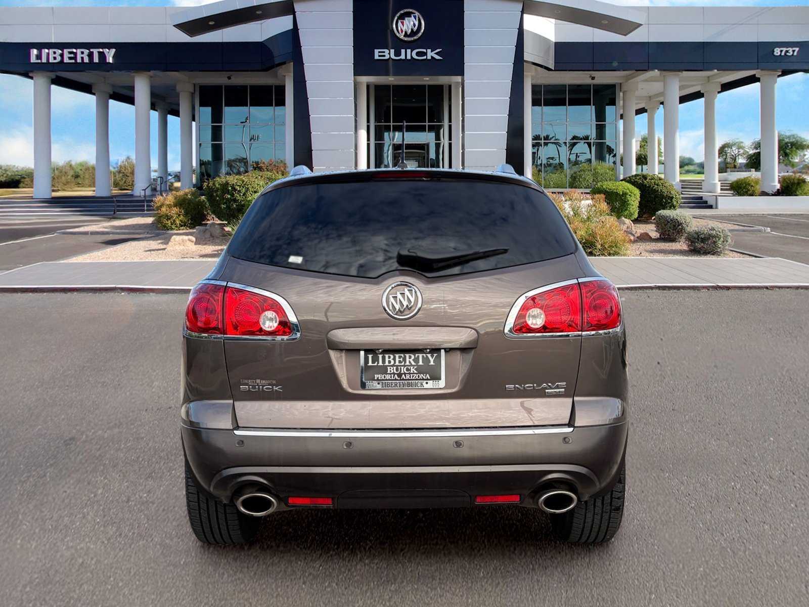 Used 2011 Buick Enclave CXL FWD image 9