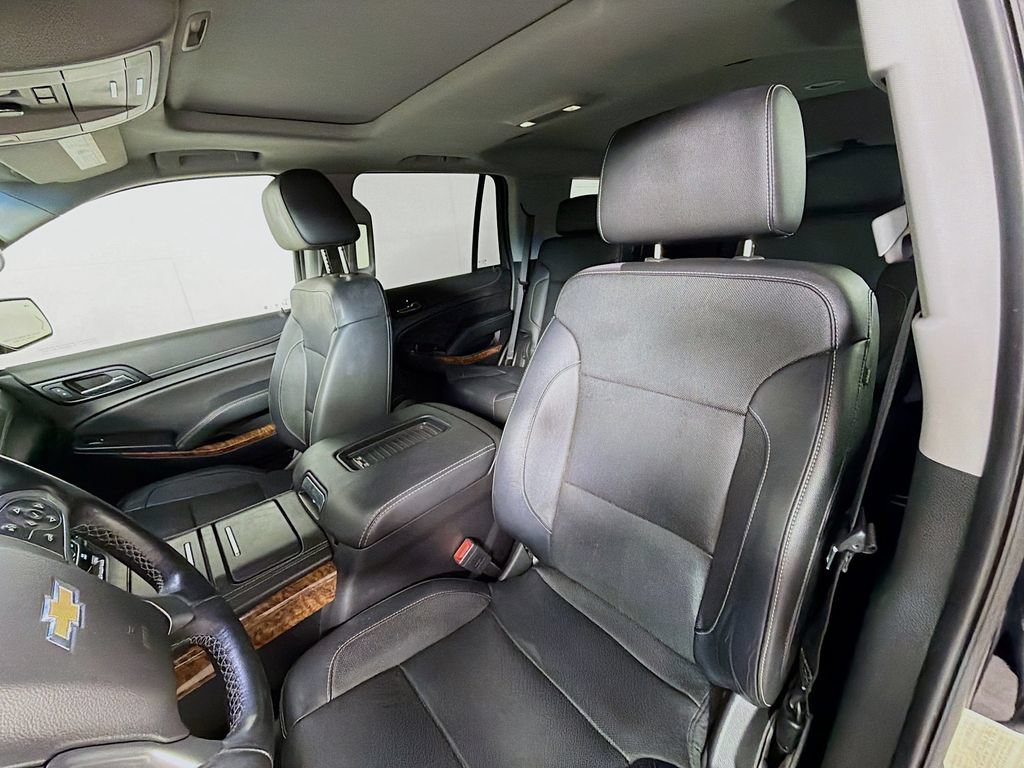Used 2019 Chevrolet Tahoe Premier AWD/4WD image 12