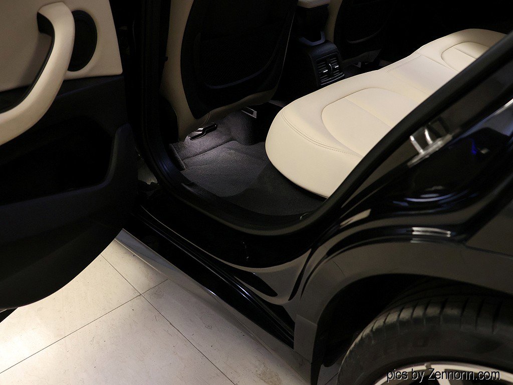 Used 2020 BMW X2 M35i w/ Premium Package image 28