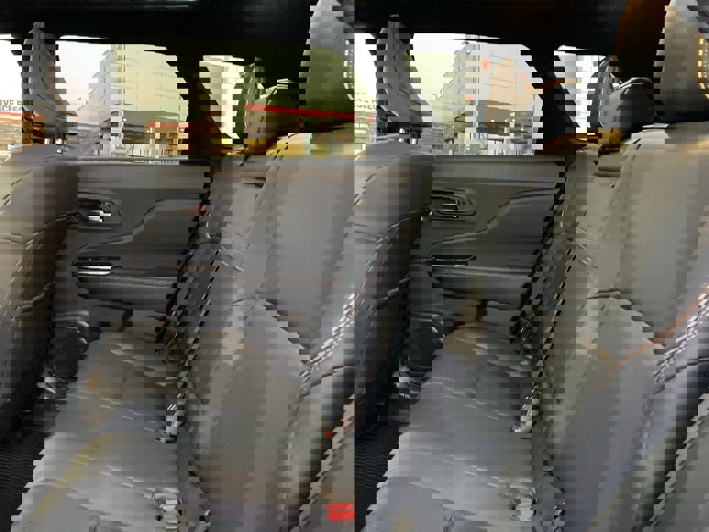 Used 2025 Toyota Crown Signia w/ Advanced Technology Package image 11