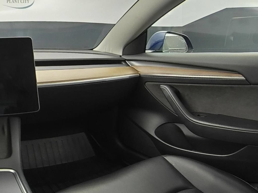 Used 2023 Tesla Model 3 Standard Range RWD image 15