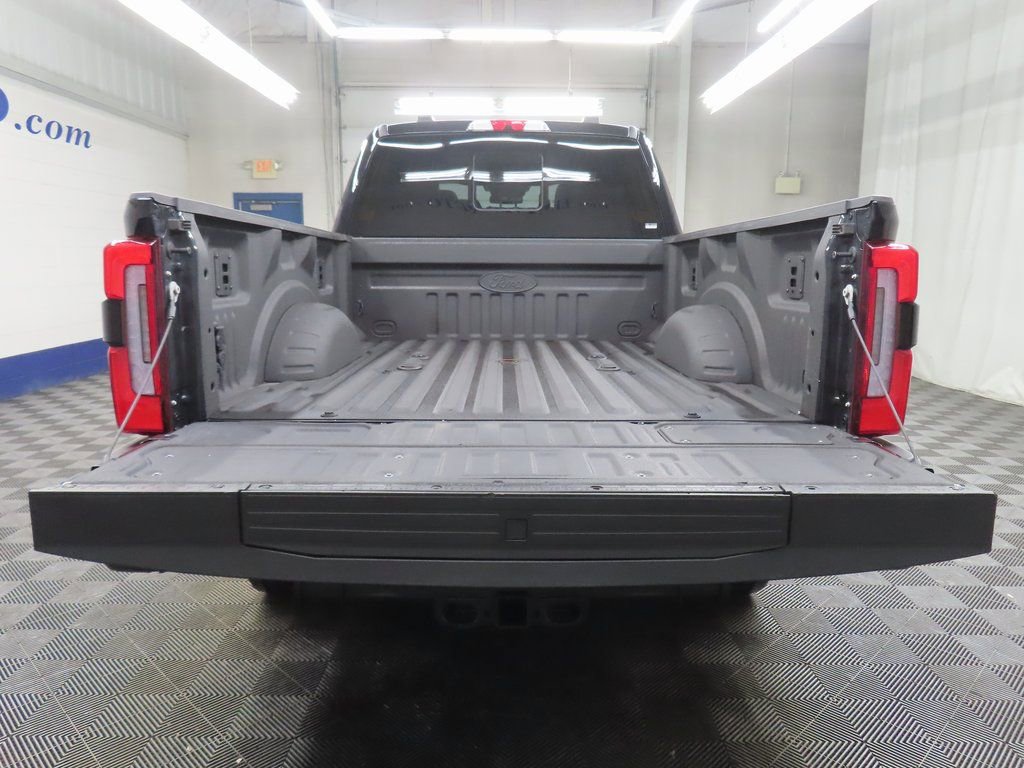 Used 2025 Ford F250 Platinum AWD/4WD image 46