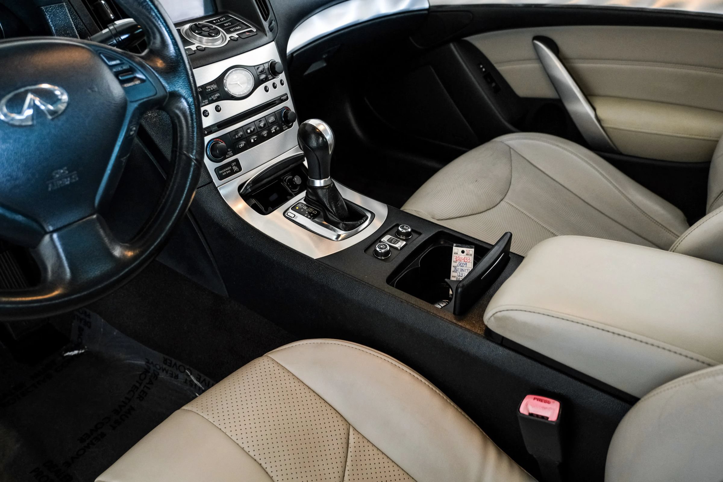 Used 2009 INFINITI G37 Convertible w/ Premium Pkg RWD image 22