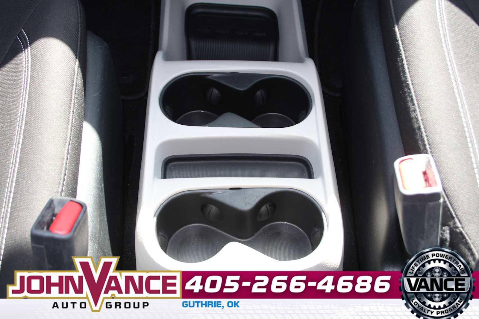 Used 2023 Chrysler Voyager LX image 22