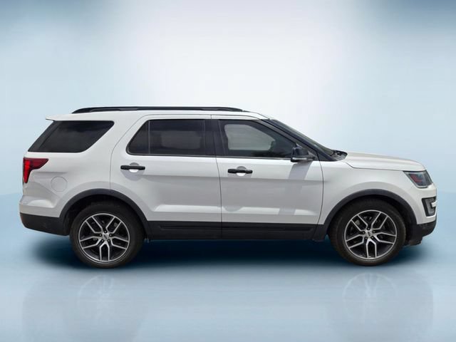 Used 2017 Ford Explorer Sport AWD/4WD image 3