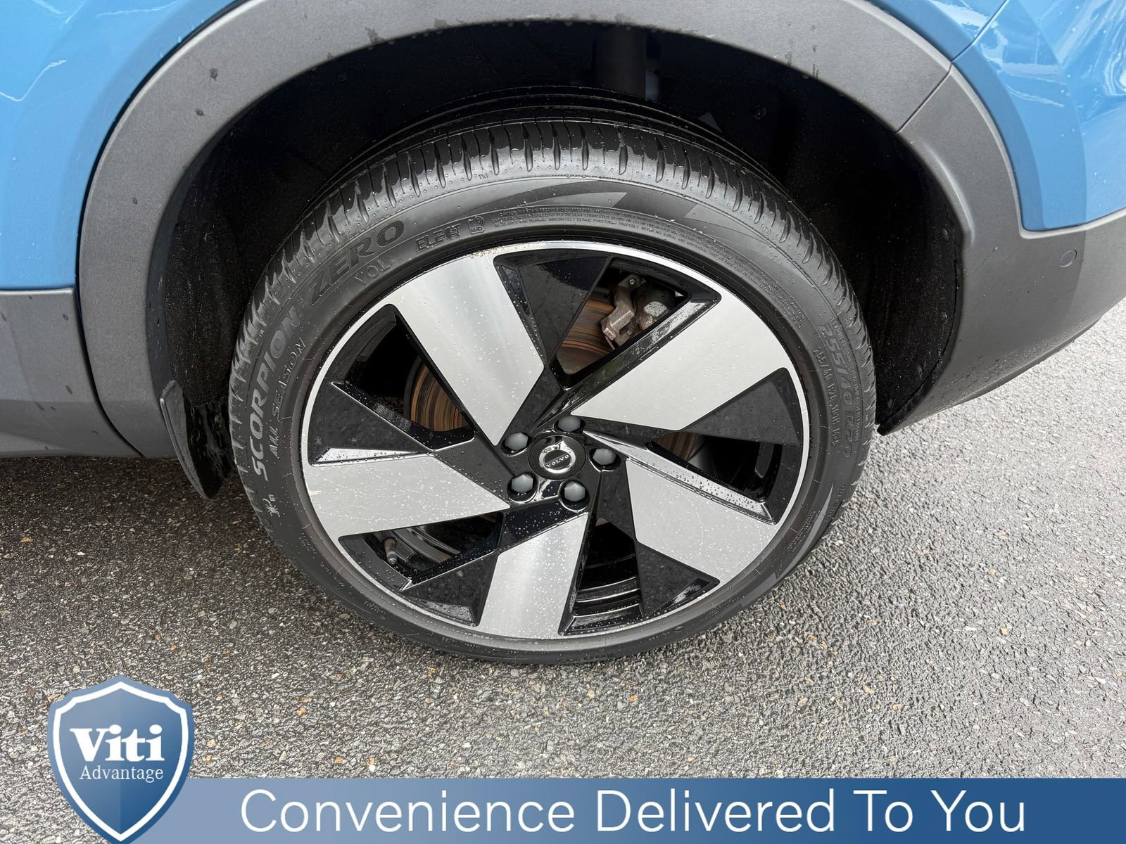 Used 2023 Volvo C40 P8 Recharge Ultimate AWD/4WD image 13