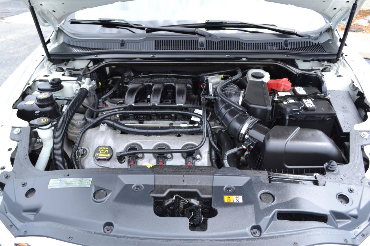 Used 2010 Ford Taurus Limited AWD/4WD image 56