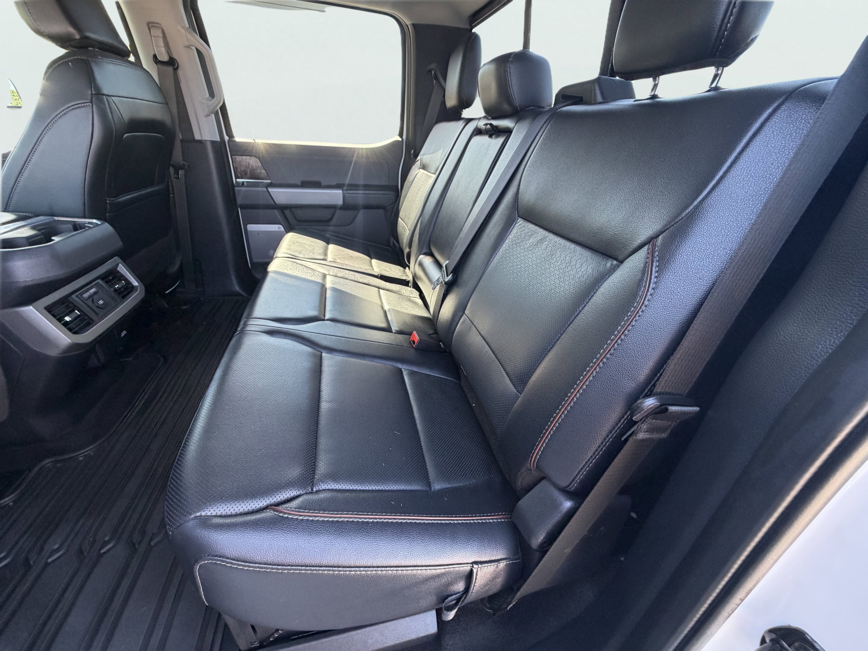 Used 2023 Ford F250 Lariat w/ Chrome Package AWD/4WD image 9