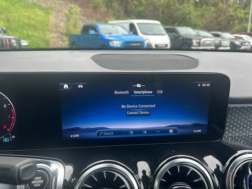 Used 2026 Mercedes-Benz GLB 250 4MATIC image 18