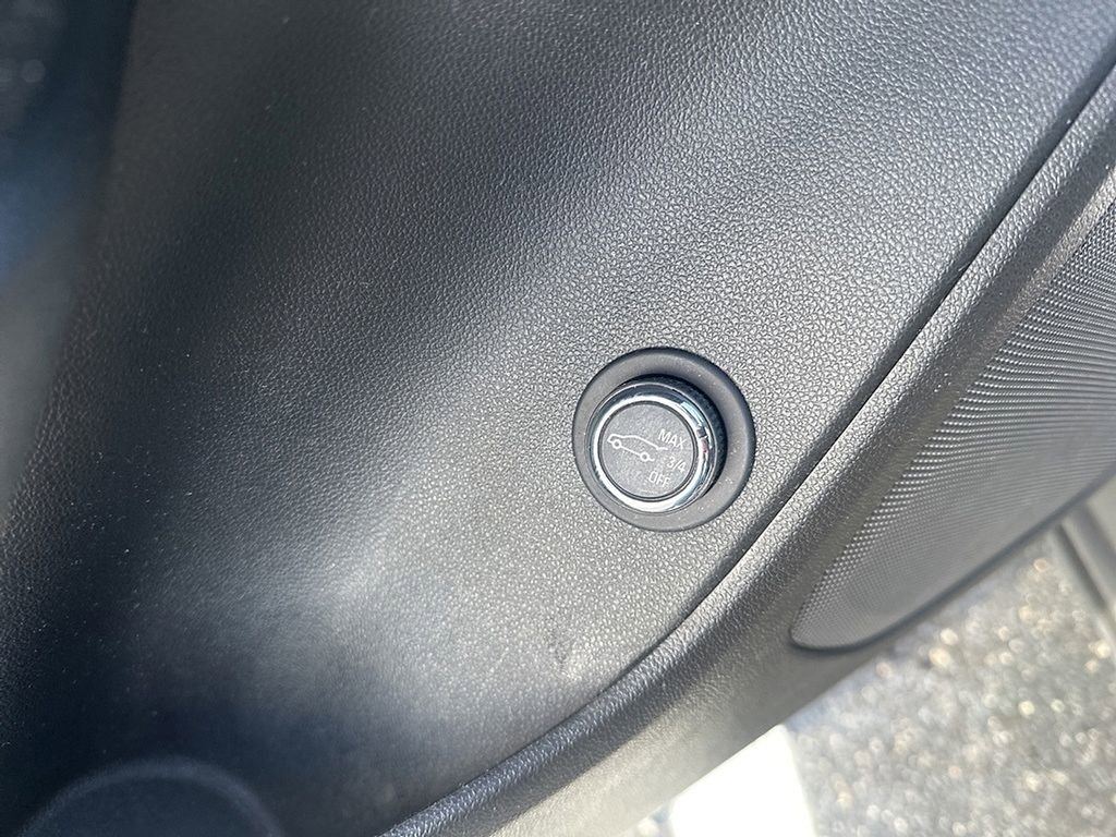 Used 2022 Chevrolet Blazer LT image 22