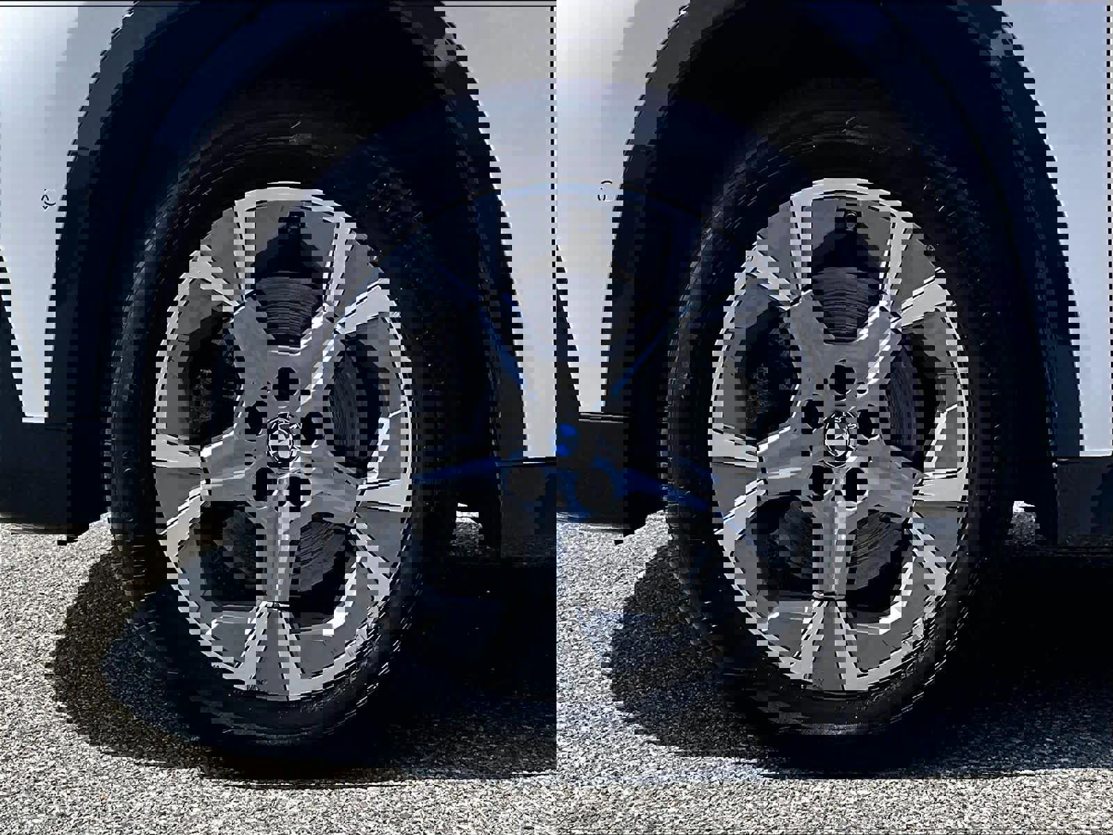 Used 2023 BMW X1 xDrive28i w/ Convenience Package AWD/4WD image 7