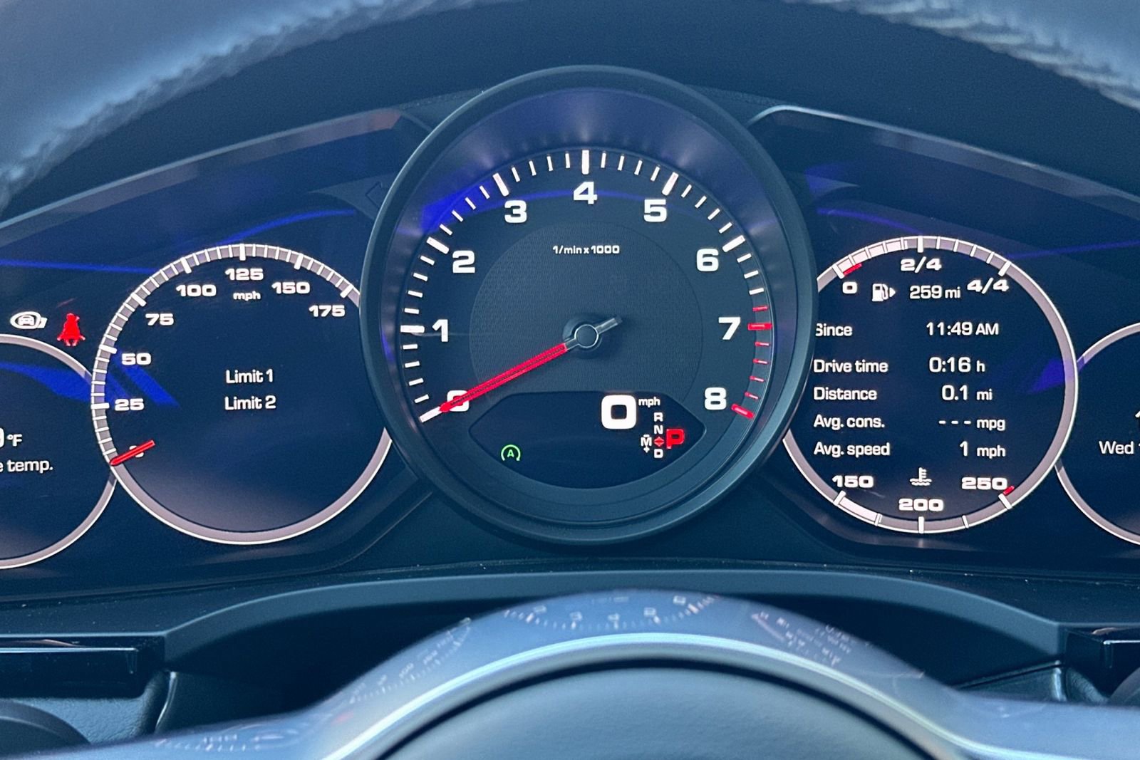 Used 2021 Porsche Cayenne image 32